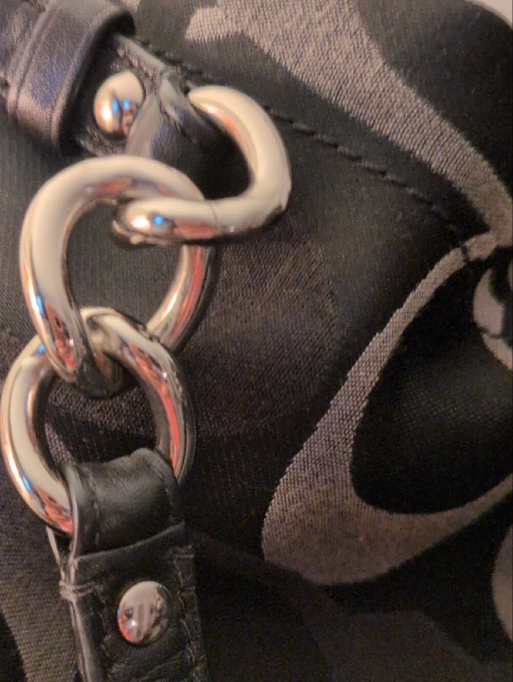 Coach Vintage Black Patterned Shoulder Bag - Picture 3 of 13